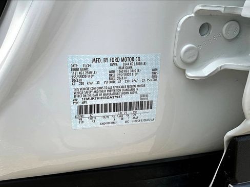 Used 2025 Ford Explorer Platinum RWD image 21