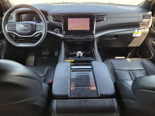 Used 2024 Jeep Wagoneer 2WD image 13