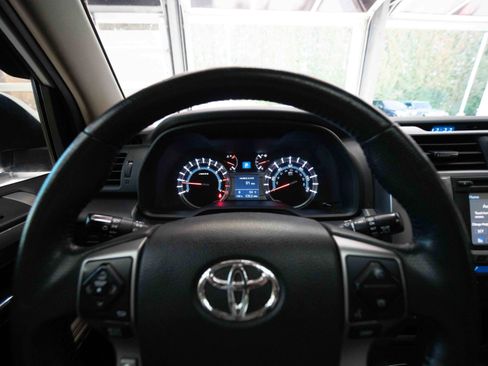 Used 2019 Toyota 4Runner Limited image 15
