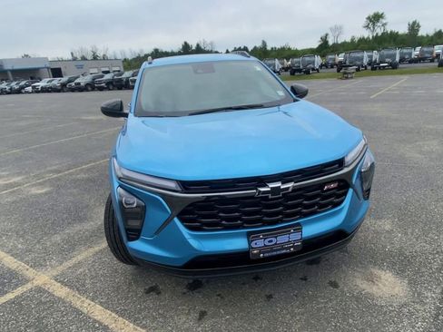 New 2025 Chevrolet Trax RS w/ Driver Confidence Package image 3