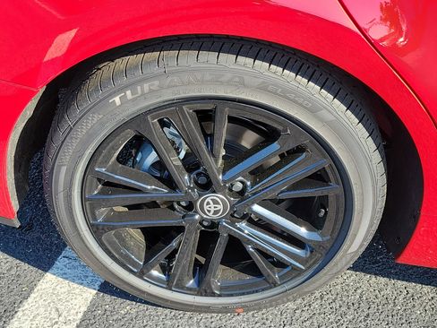 Used 2026 Toyota Camry LE image 10