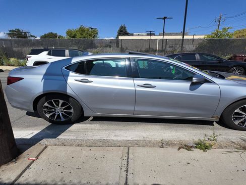 Used 2015 Acura TLX FWD image 4