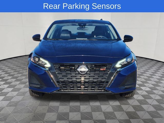 Used 2024 Nissan Altima 2.5 SR FWD image 2