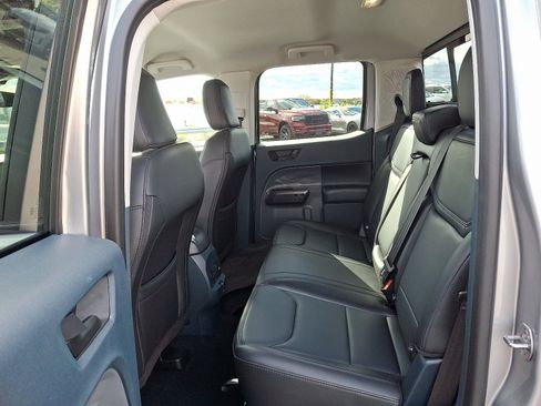 Used 2024 Ford Maverick Lariat w/ Black Appearance Package image 10