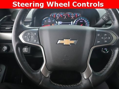 Used 2019 Chevrolet Suburban Premier image 22