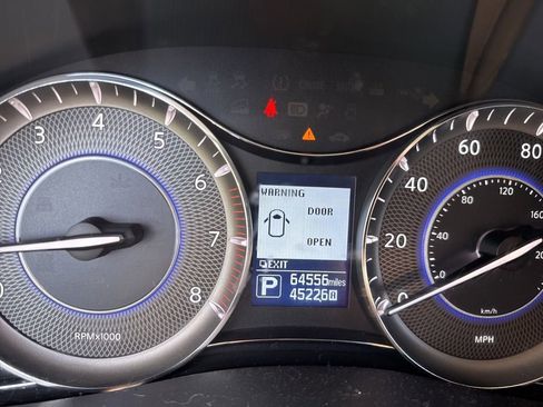 Used 2019 INFINITI QX80 Luxe w/ 22" Wheel Package RWD image 6