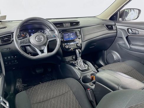 Used 2020 Nissan Rogue SV w/ Premium Package image 30