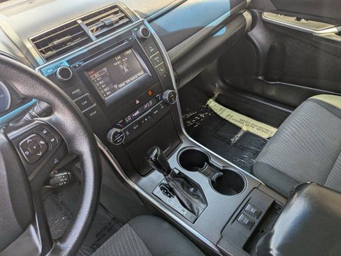 Used 2016 Toyota Camry LE FWD image 20