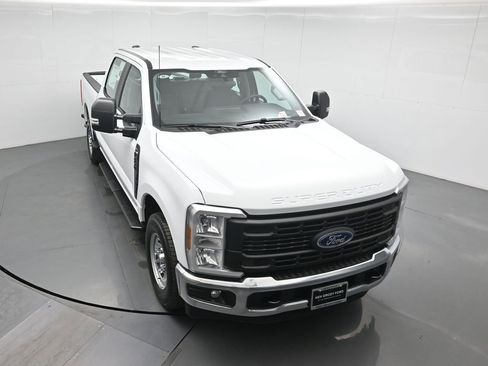 New 2026 Ford F250 XL w/ XL Chrome Package image 34