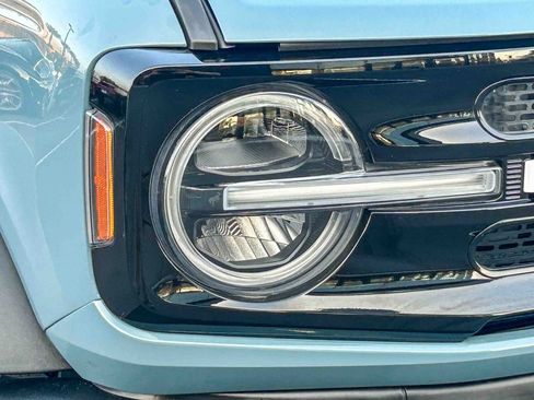 Used 2022 Ford Bronco Outer Banks AWD/4WD image 4