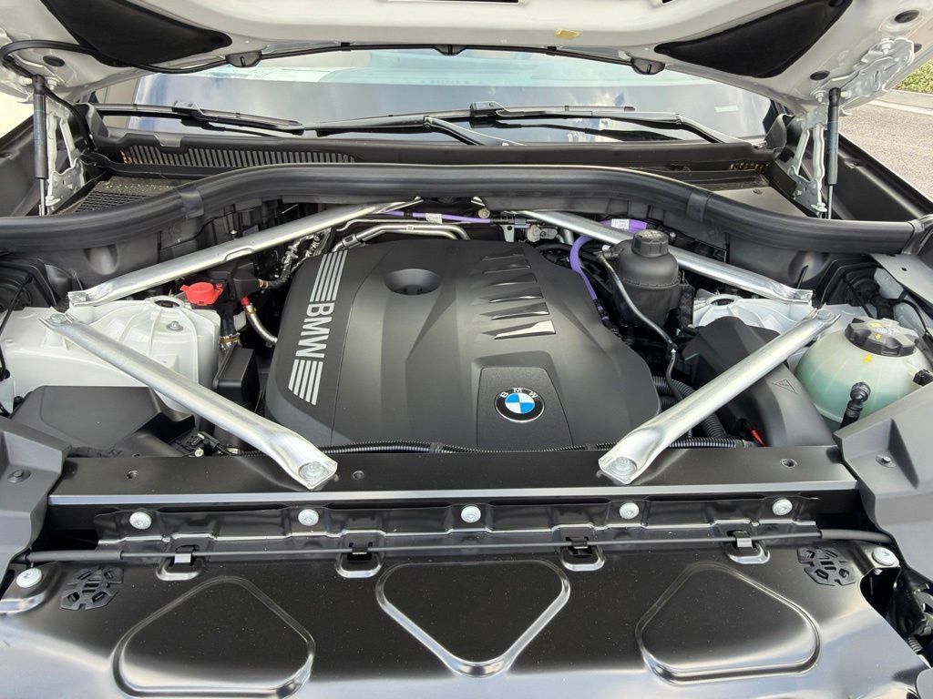 New 2026 BMW X5 sDrive40i w/ Premium Package RWD image 13