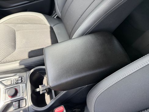 Used 2022 Subaru Forester Premium AWD/4WD image 14