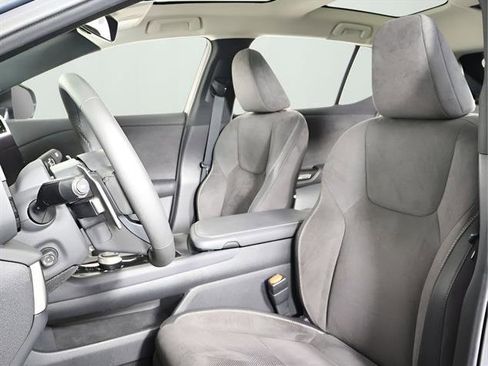 Certified 2024 Lexus RZ 450e Premium w/ Accessory Package (Z1) image 13