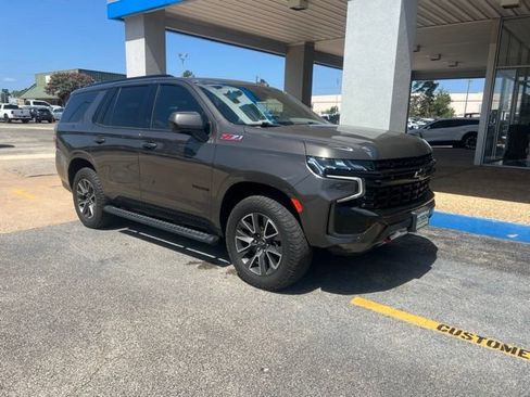 Used 2021 Chevrolet Tahoe Z71 AWD/4WD image 2