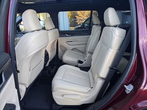 New 2025 Jeep Grand Cherokee L Limited w/ Trailer Tow Package image 9