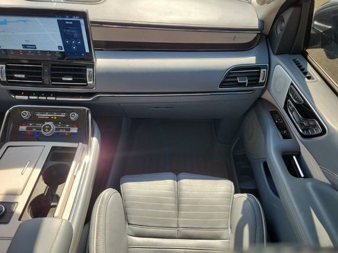 Certified 2024 Lincoln Navigator L Black Label AWD/4WD image 19