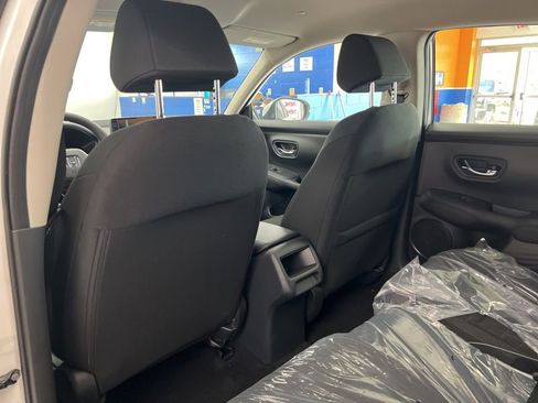 New 2026 Honda HR-V LX image 16
