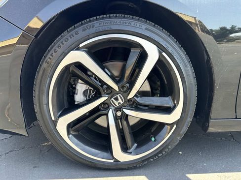 Used 2021 Honda Accord Sport image 9