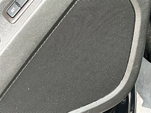 Used 2020 Chevrolet Equinox LT w/ Midnight Edition image 18