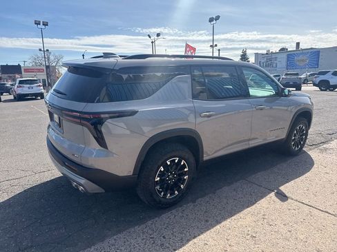 New 2026 Chevrolet Traverse Z71 w/ Enhanced Driving Package AWD/4WD image 9