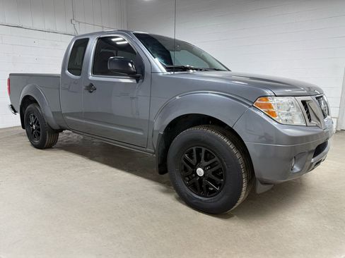 Used 2019 Nissan Frontier SV w/ Value Truck Package image 3