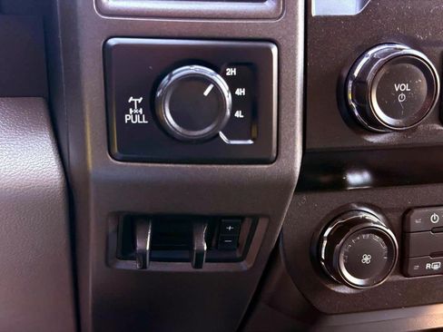 Used 2022 Ford F250 XL w/ STX Appearance Package AWD/4WD image 21