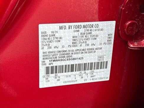 Used 2025 Ford Explorer ST image 32