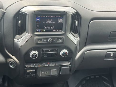 Used 2024 GMC Sierra 2500 Pro image 26