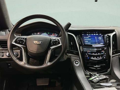 Used 2020 Cadillac Escalade Platinum AWD/4WD image 26