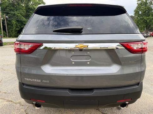 Used 2020 Chevrolet Traverse LS AWD/4WD image 4