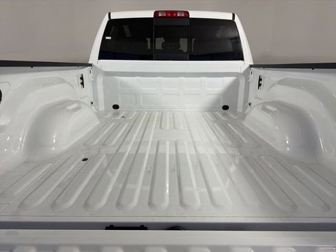 New 2026 RAM 2500 Tradesman AWD/4WD image 9