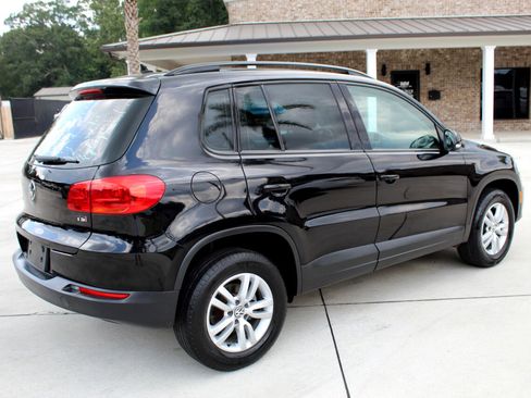Used 2016 Volkswagen Tiguan S image 7