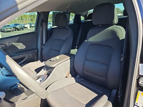 Used 2022 Chevrolet Malibu LT image 17