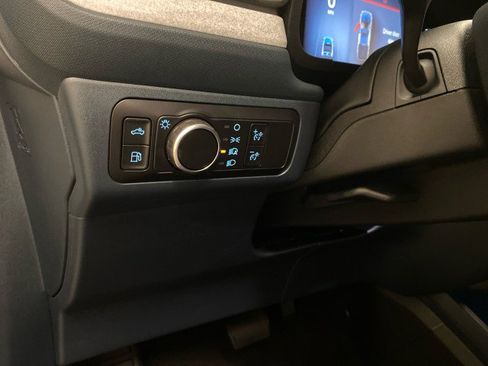 New 2025 Ford Maverick XLT image 16