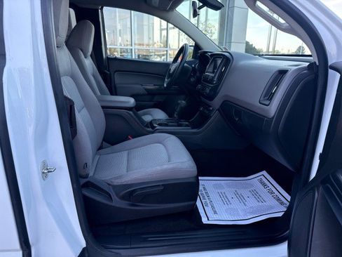 Used 2015 Chevrolet Colorado W/T RWD image 28
