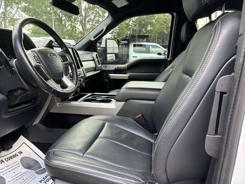 Used 2022 Ford F550 4x4 SuperCab Super Duty image 19