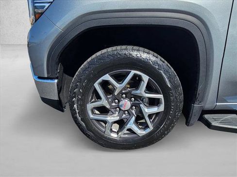 Used 2023 GMC Sierra 1500 SLT w/ SLT Premium Package AWD/4WD image 25