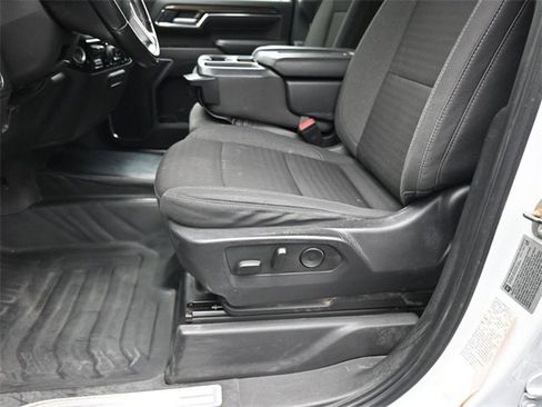 Used 2024 Chevrolet Silverado 2500 LT w/ Convenience Package image 11