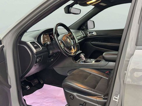 Used 2020 Jeep Grand Cherokee Altitude AWD/4WD image 20