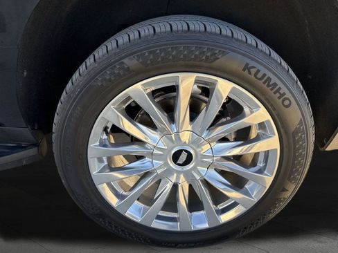 Used 2023 Cadillac Escalade ESV Premium Luxury image 22