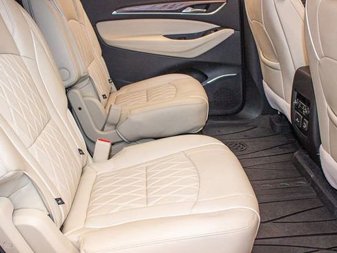 Used 2022 Buick Enclave Avenir w/ Avenir Technology Package image 12