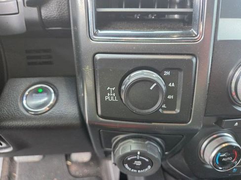 Used 2018 Ford F150 Lariat w/ Equipment Group 502A Luxury AWD/4WD image 7