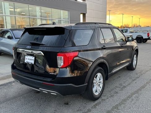 Certified 2022 Ford Explorer XLT w/ Equipment Group 202A image 39