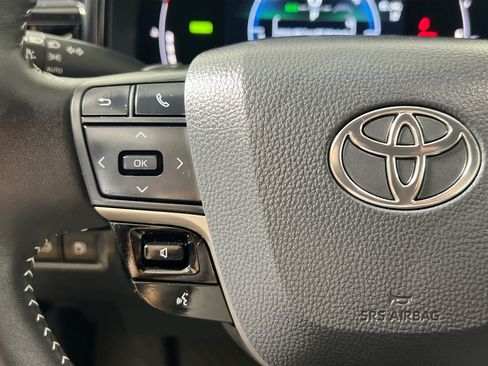 Used 2026 Toyota Camry SE FWD image 18