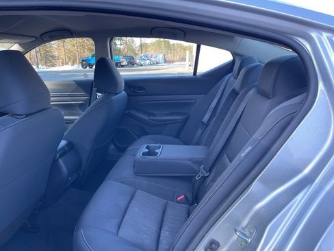 Used 2024 Nissan Altima 2.5 SV image 19