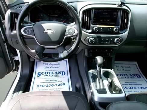 Used 2022 Chevrolet Colorado LT w/ Fleet Safety Package image 11