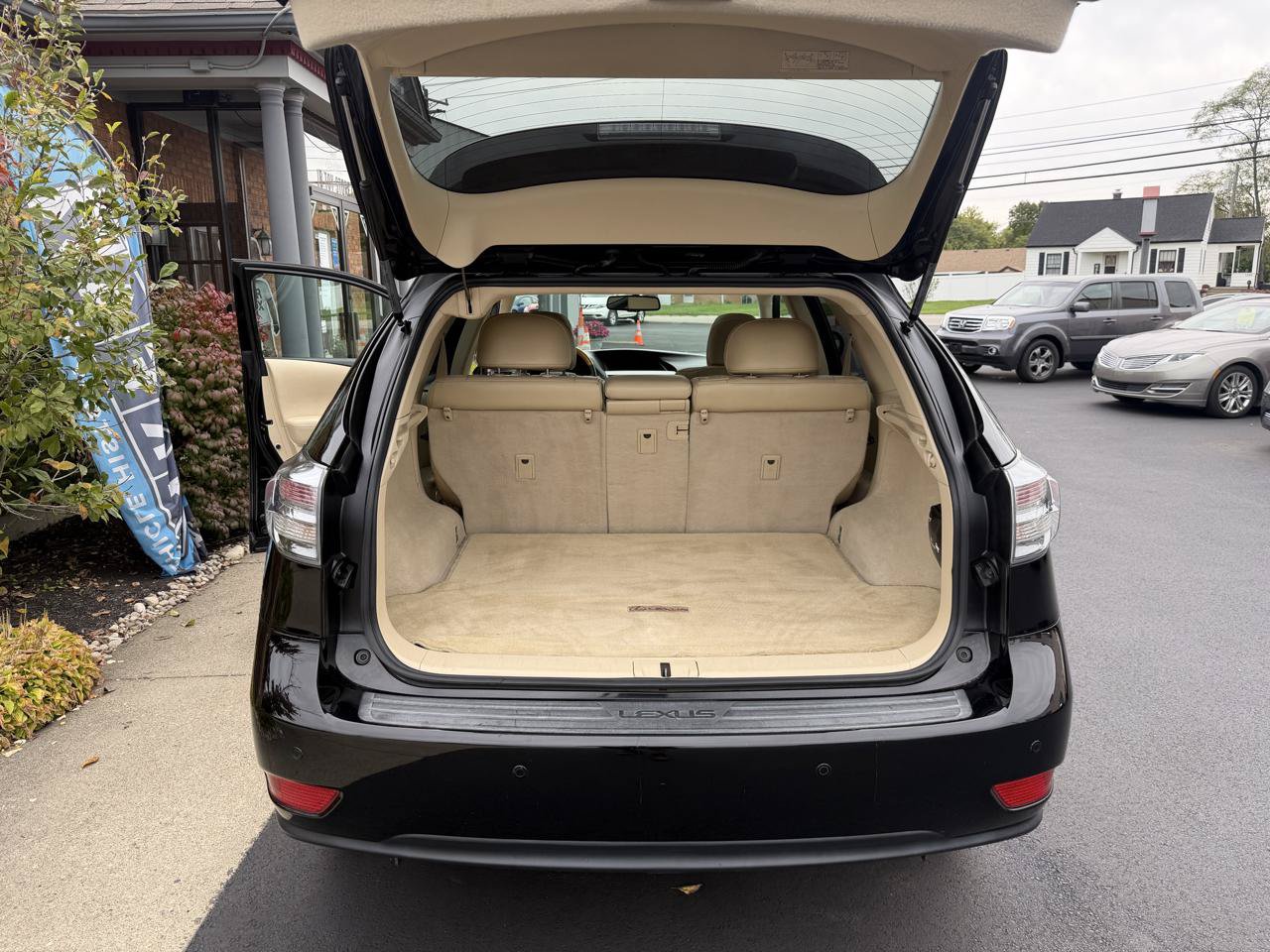 Used 2012 Lexus RX 350 AWD w/ Premium Pkg image 4