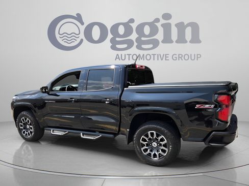 Used 2024 Chevrolet Colorado Z71 AWD/4WD image 3