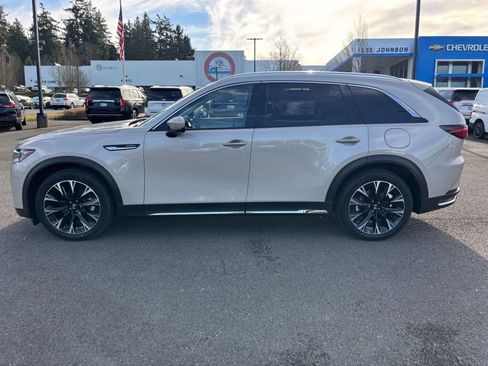 Certified 2024 MAZDA CX-90 Plug-In Hybrid w/ Premium Pkg image 8