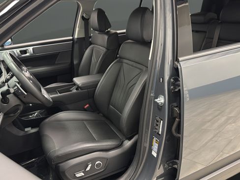 Used 2025 Hyundai Santa Fe SEL AWD/4WD image 9